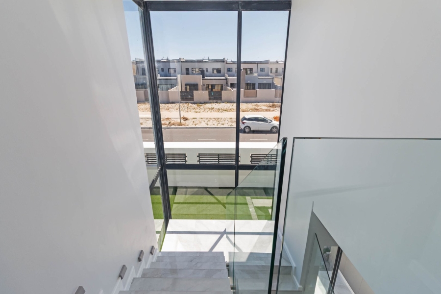 4 Bedroom Property for Sale in Sandown Western Cape